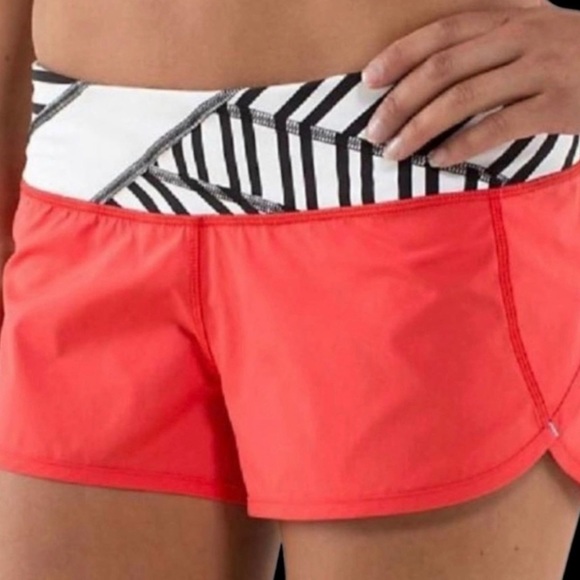 Pair of two lululemon Run Speed Up Low-Rise Lined Shorts - Picture 11 of 11